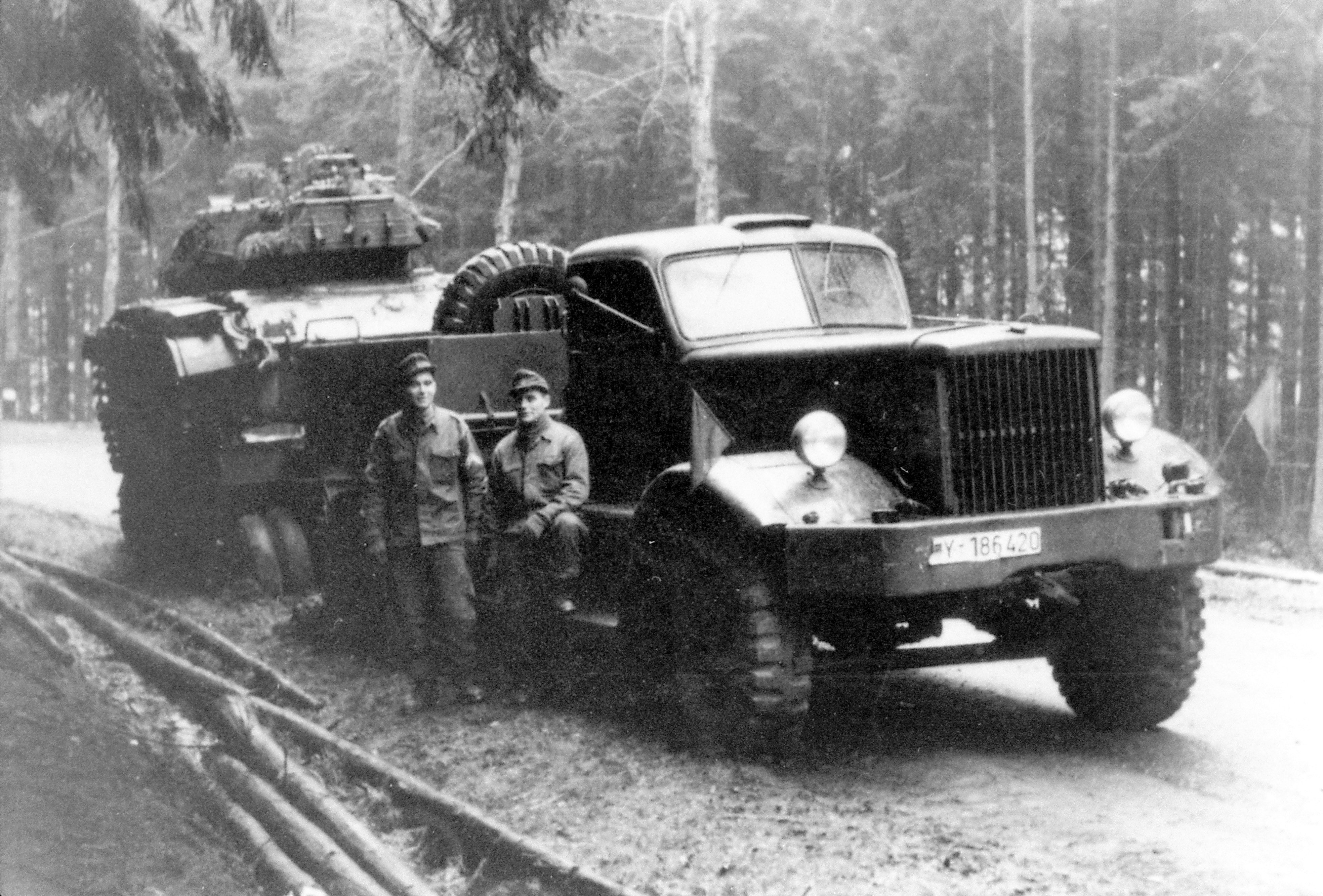 01-pztrsp-m-19-mit-m41-p-hoss